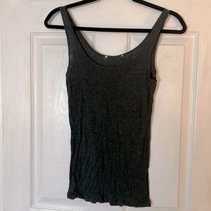 Lightweight stretchy tank top